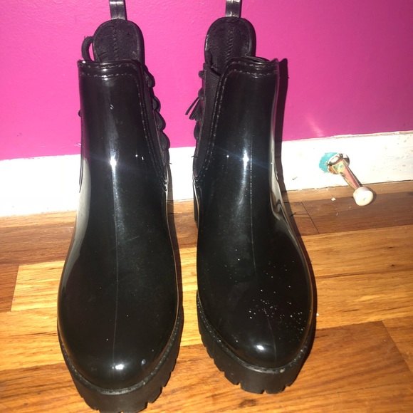 rain booties! - Picture 3 of 4